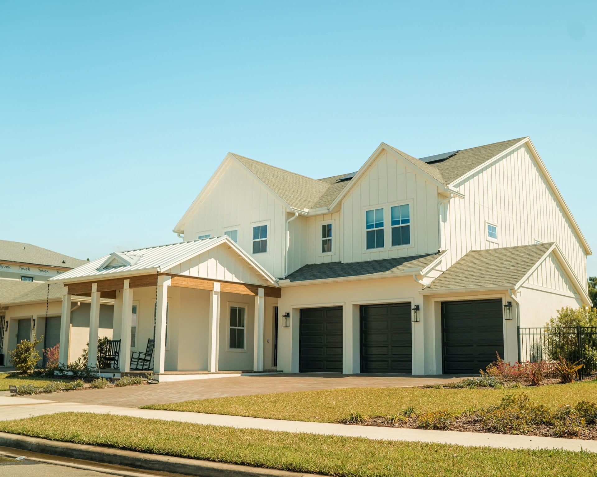 house exterior in the summer