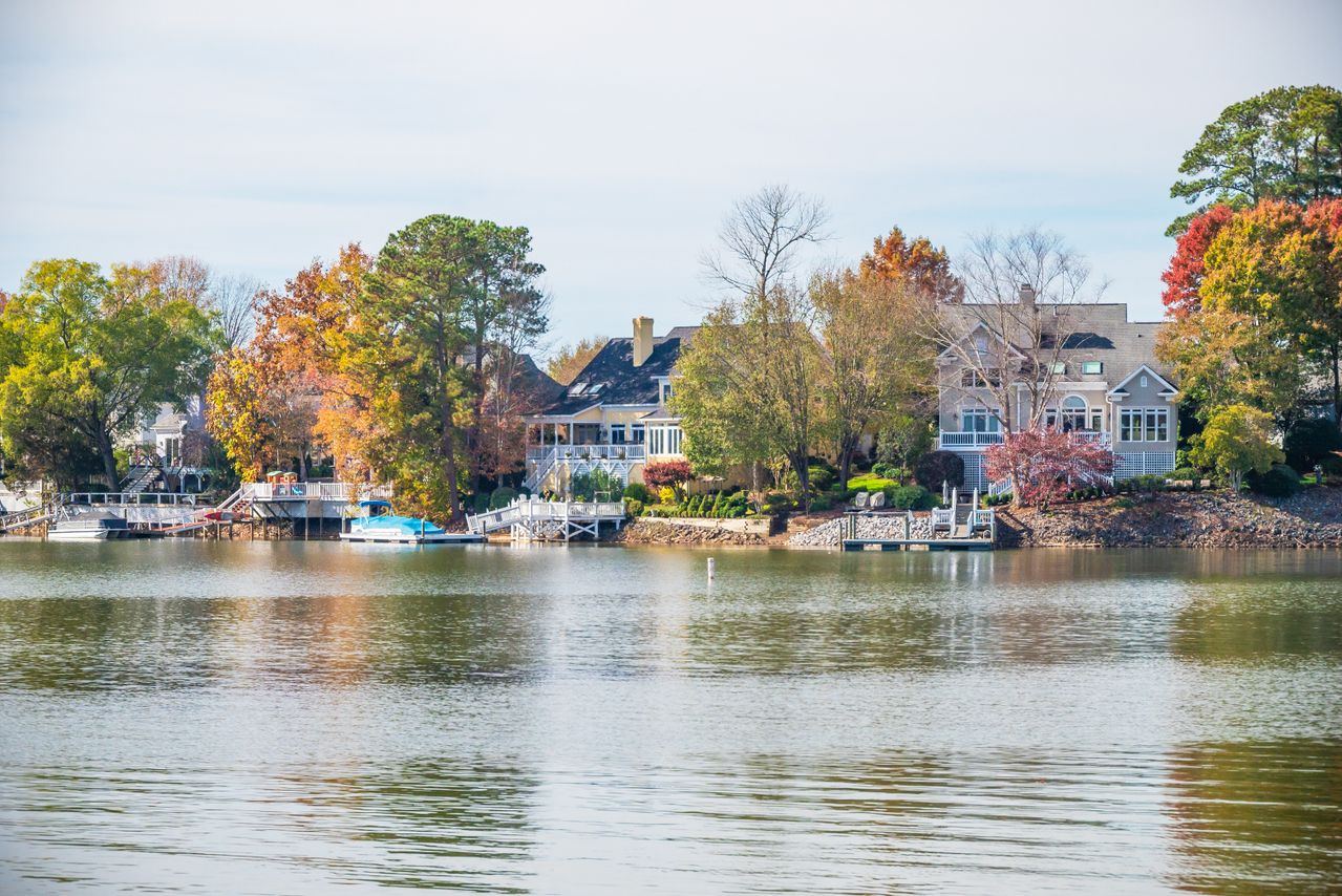 lake houses
